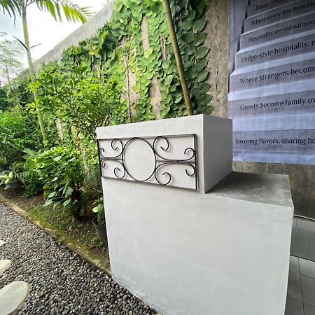 Coliving Bali Sweet Home Kost Lengkap Di Tabanan Kota Экстерьер фото