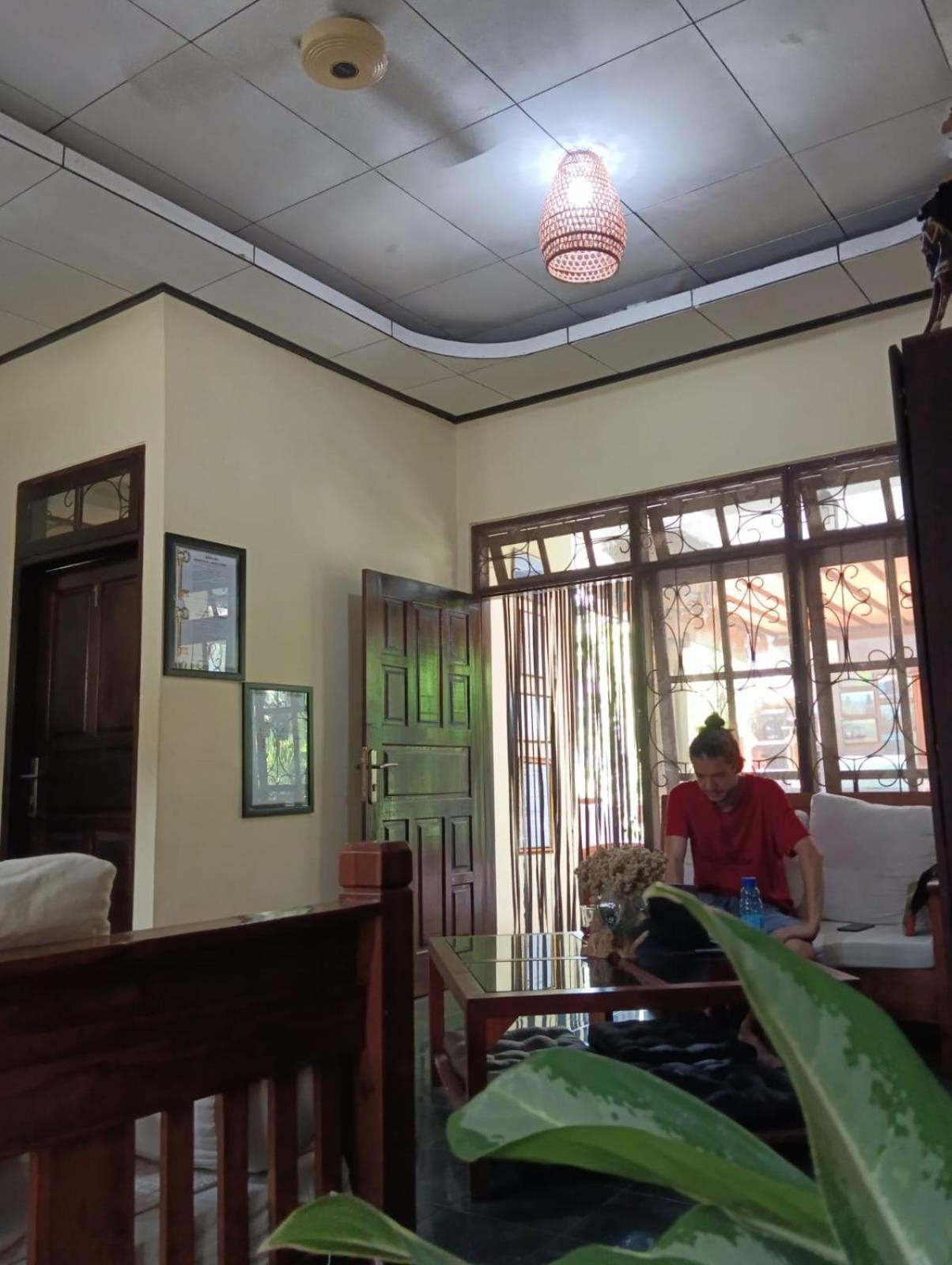 Coliving Bali Sweet Home Kost Lengkap Di Tabanan Kota Экстерьер фото