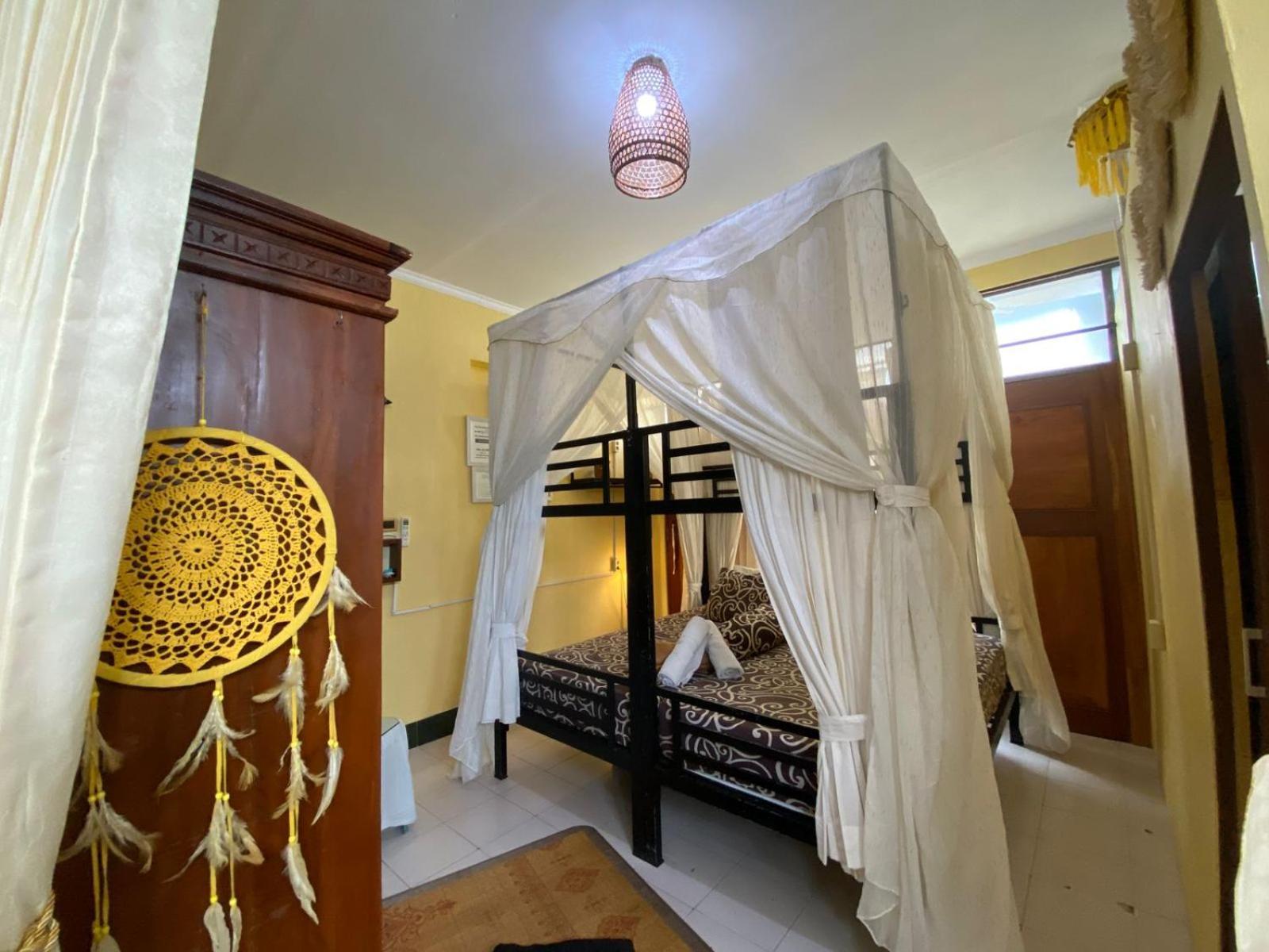 Coliving Bali Sweet Home Kost Lengkap Di Tabanan Kota Номер фото
